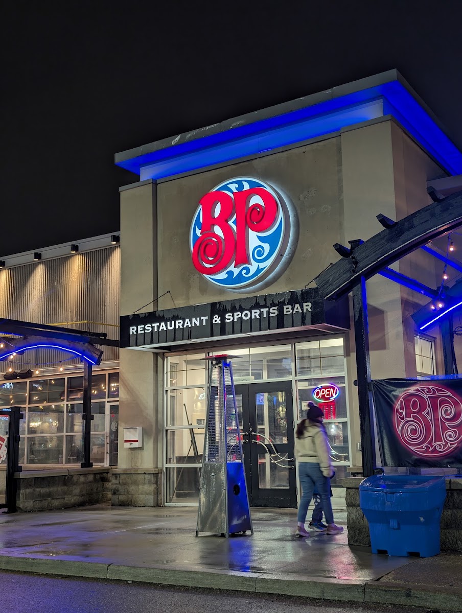 Boston Pizza On L5N 8J4